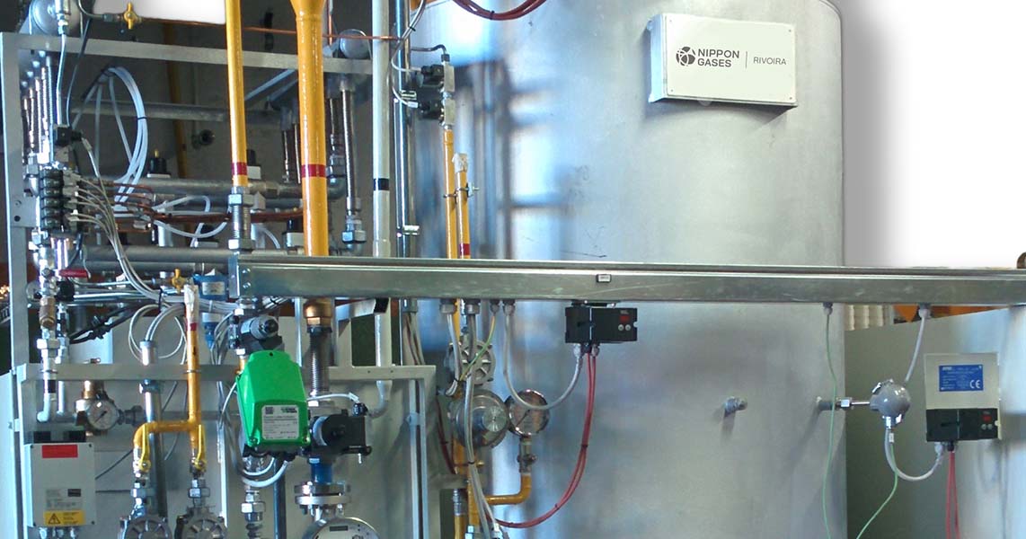 Particolare di un generatore Endogas di Nippon Gases Italia Endogreen per il trattamento termico